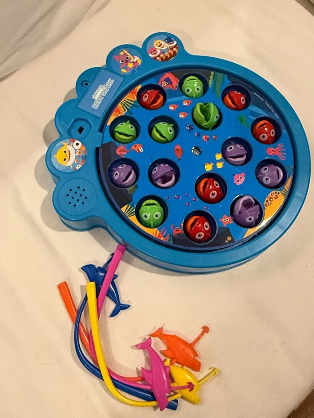 Baby Shark Magnetic Fishing Game - Blue Interactive Catch-and-Play